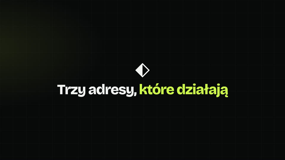 Klatka z otwarcia reelu: znak marki i napis